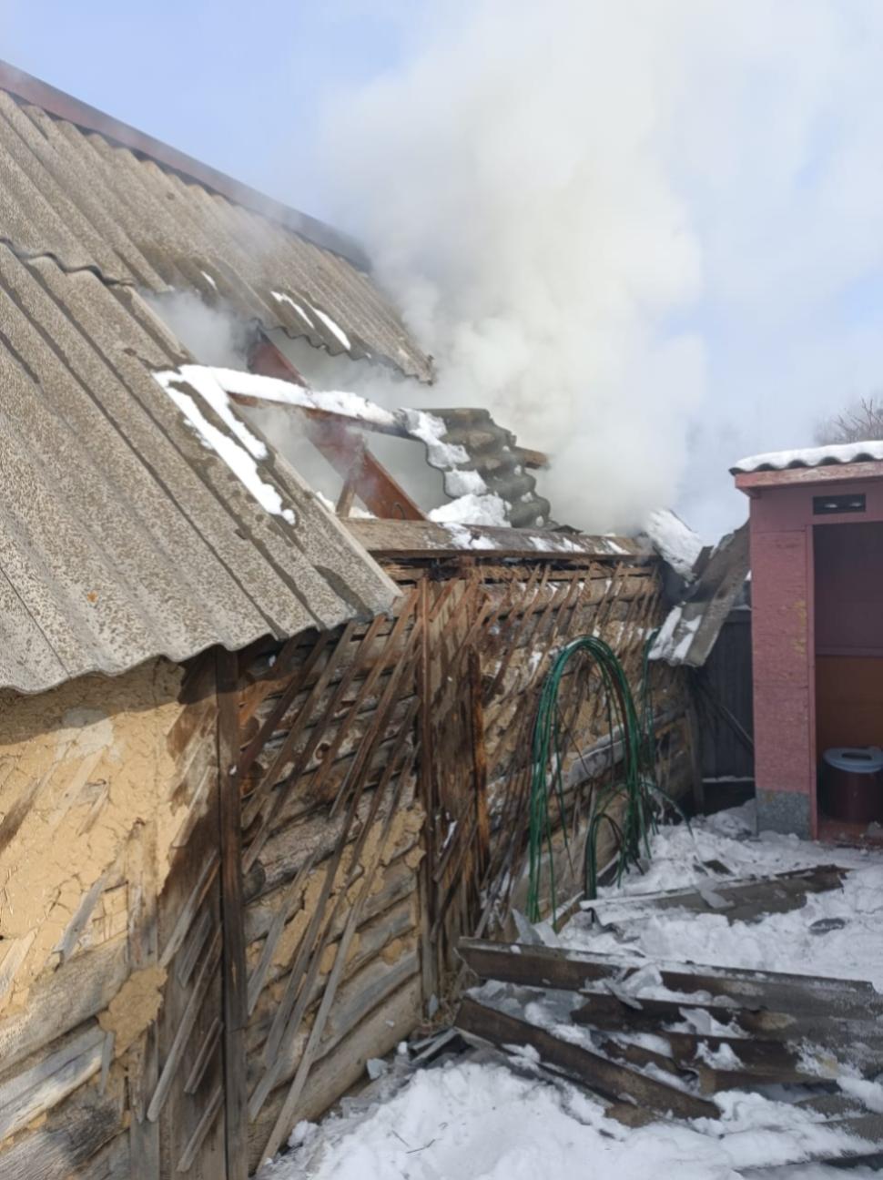 Пожарные ликвидировали возгорание в Чаадаевке
