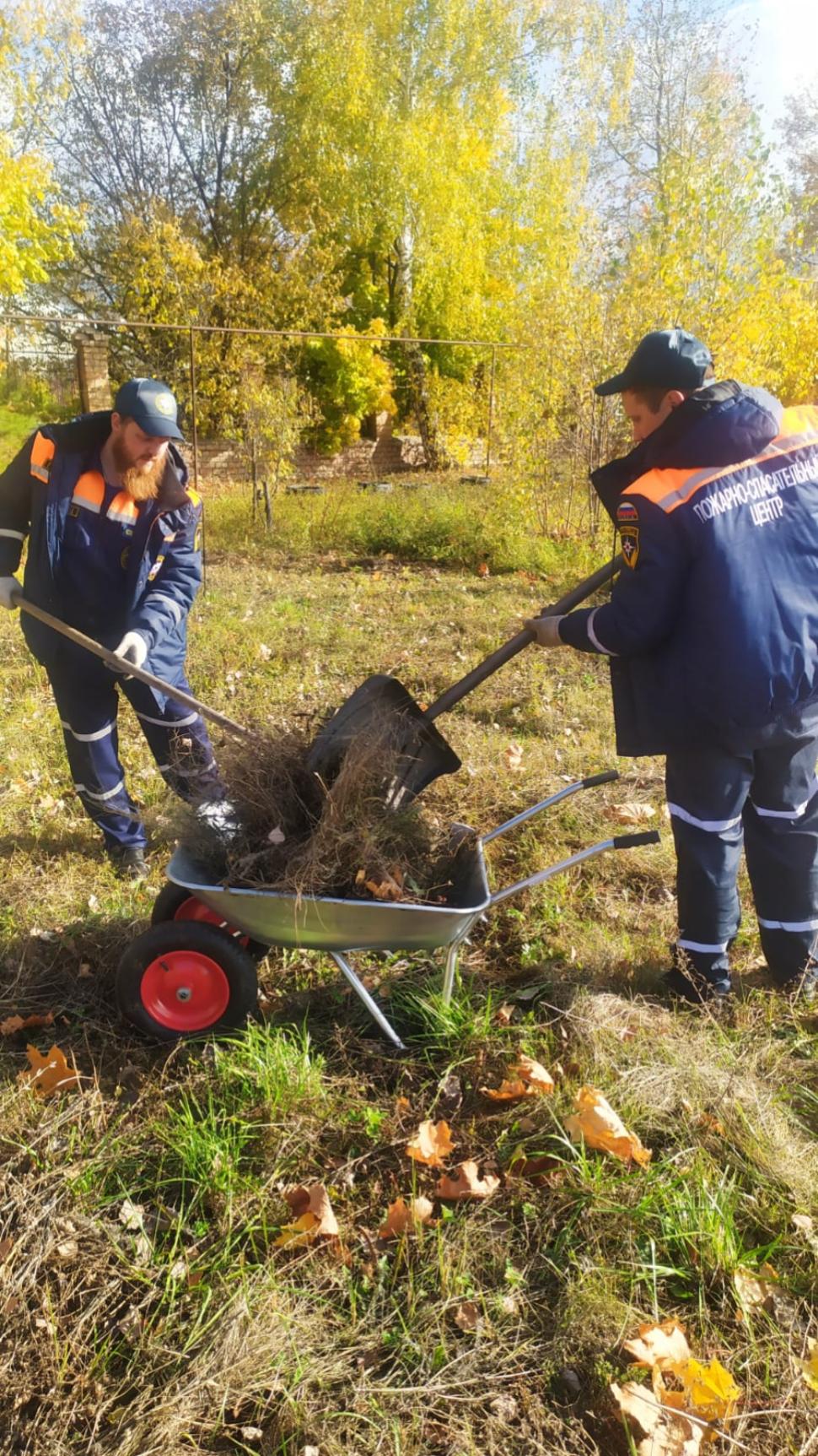 Сотрудники ГУ «ППСЦ» приняли участие в общегородском субботнике Сотрудники ГУ «ППСЦ» приняли участие в общегородском субботнике