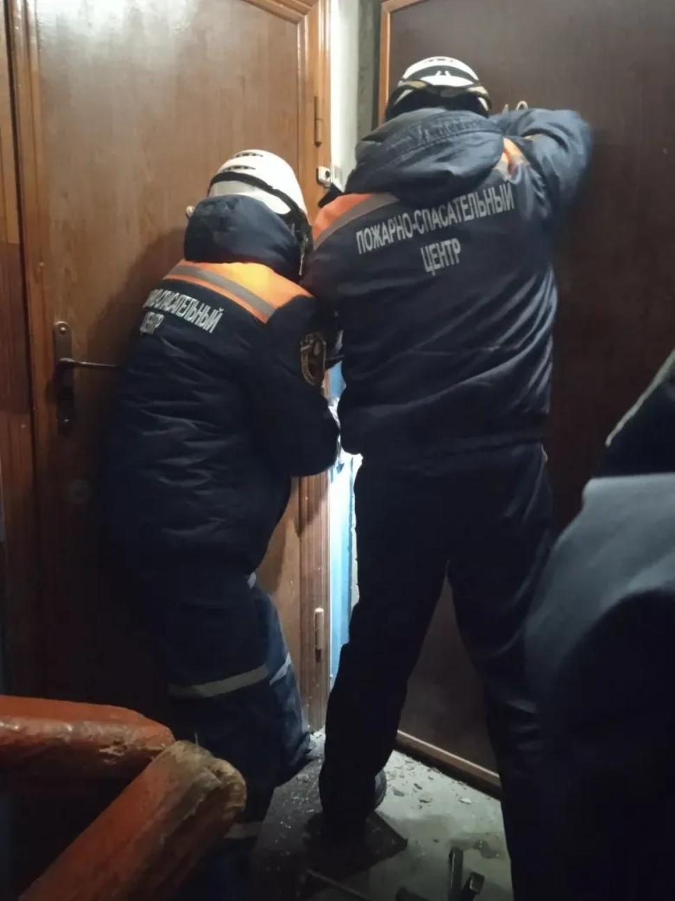 Спасатели помогли мужчине получить медицинскую помощь
