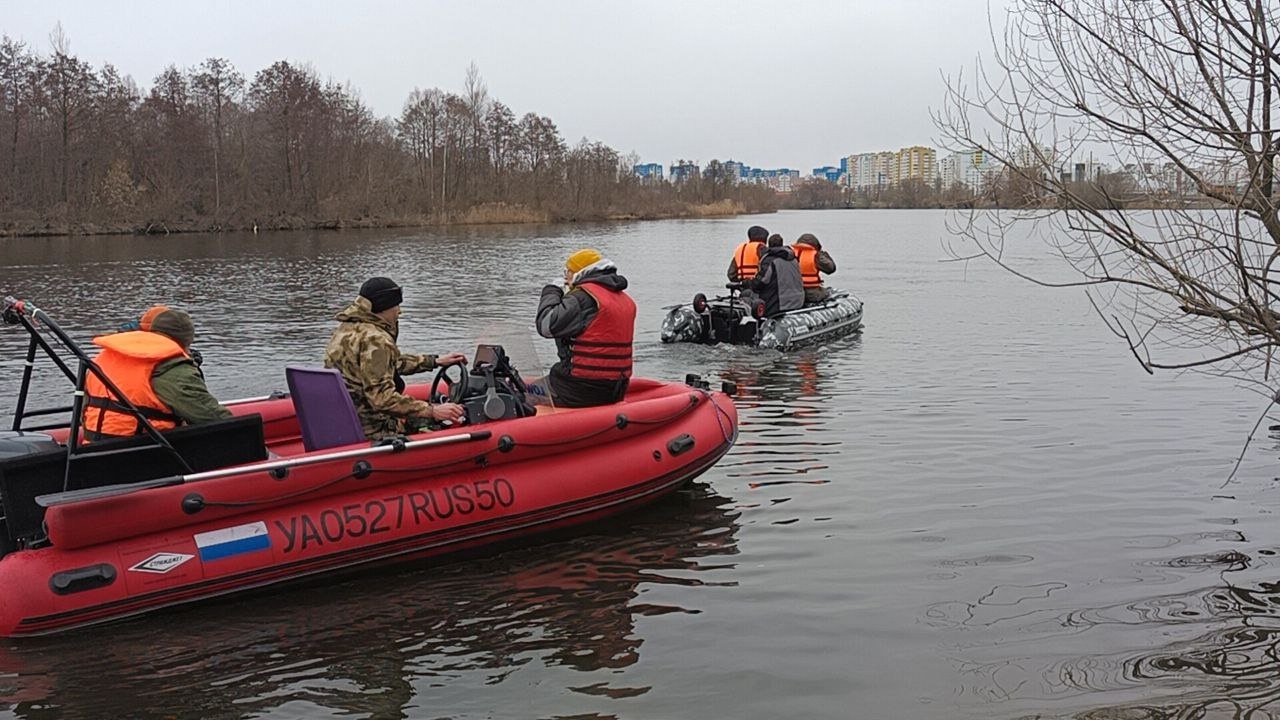 Водолазы провели поиск утонувшего Водолазы провели поиск утонувшего