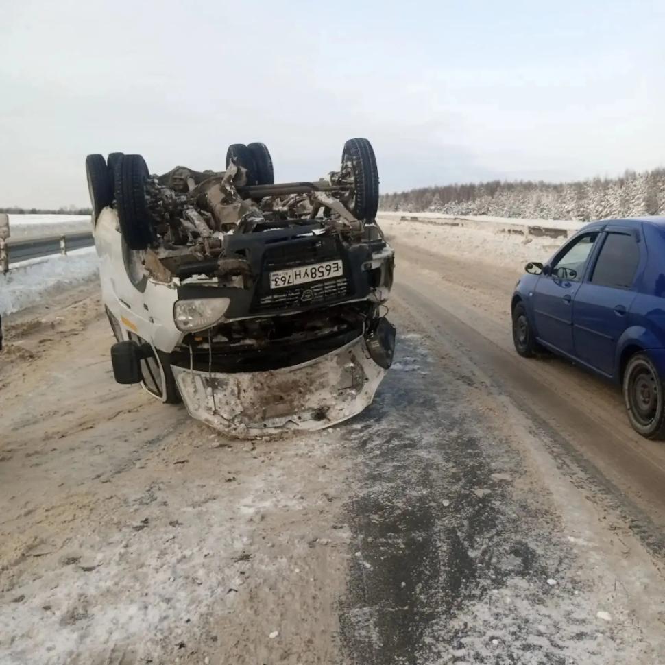 Пожарные ликвидировали последствия ДТП на трассе М5