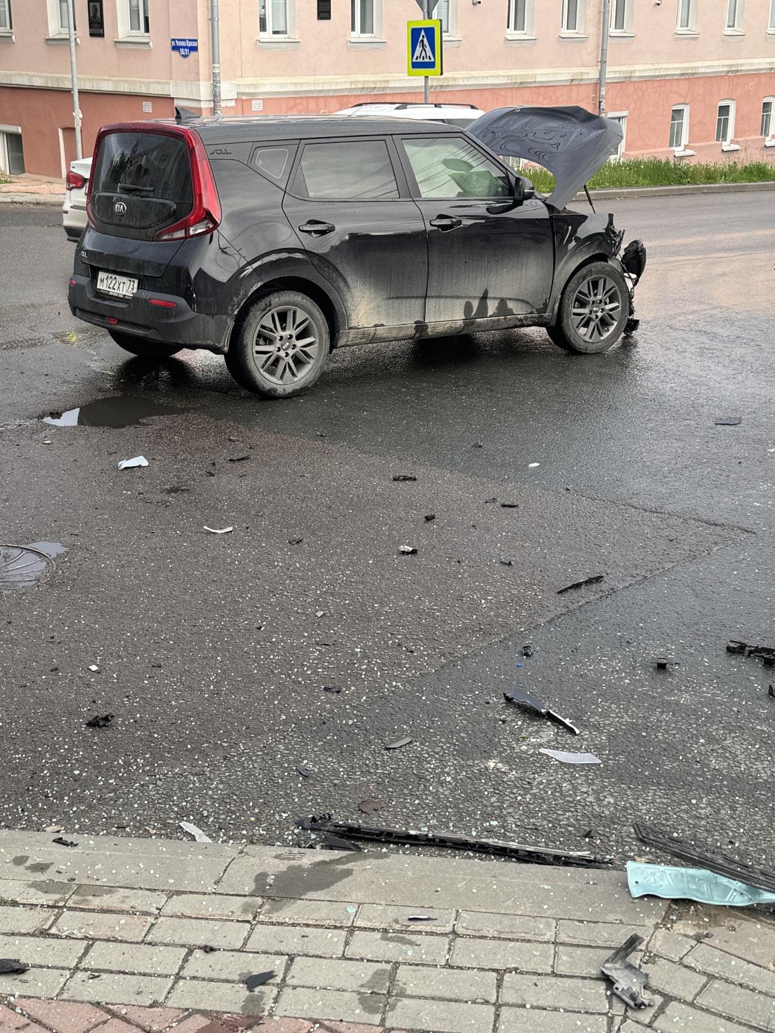 Спасатели приняли участие в ликвидации последствий ДТП Спасатели приняли участие в ликвидации последствий ДТП