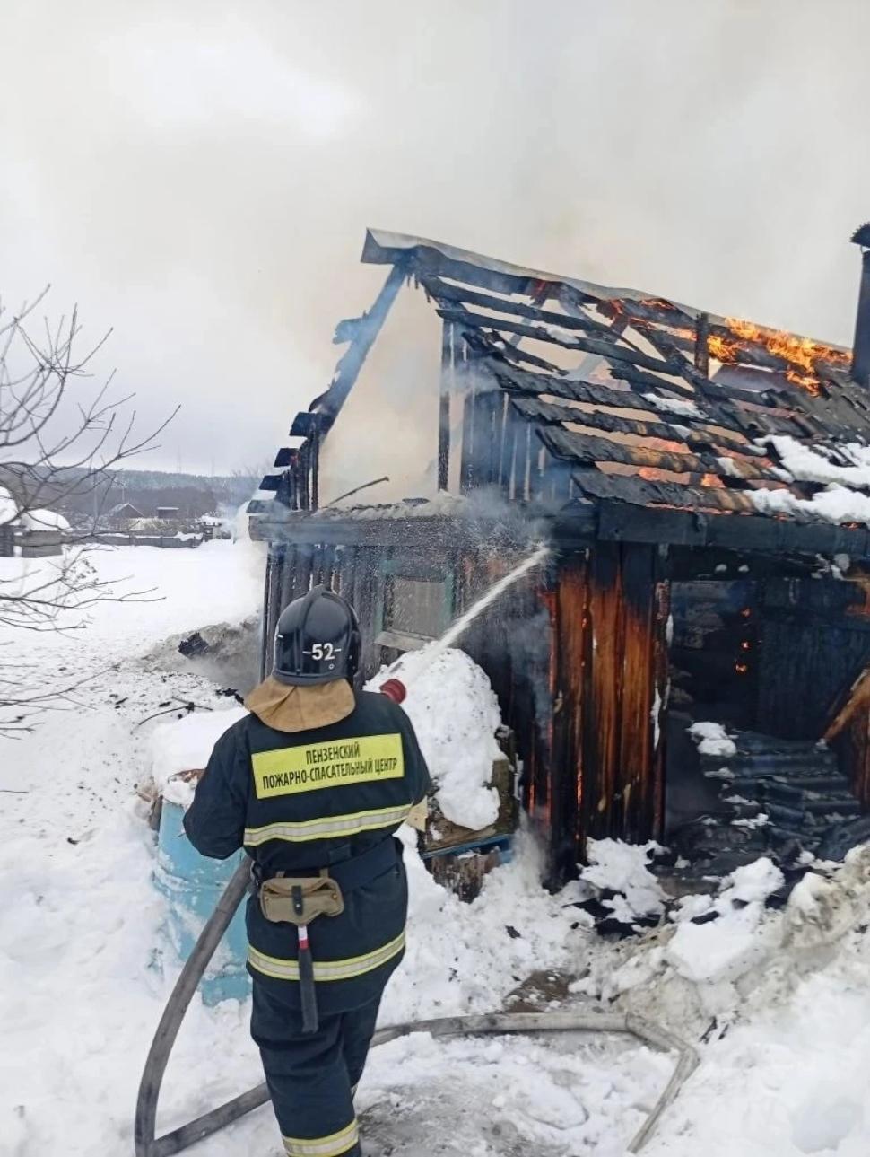 Пожарные ликвидировали возгорание в Городищенском районе