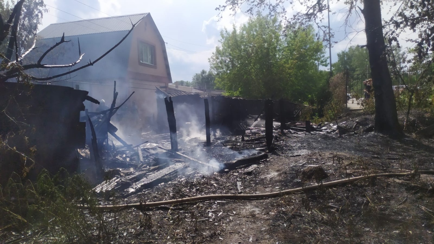 Пожарные ликвидировали возгорание на ул. Ново-Казанской