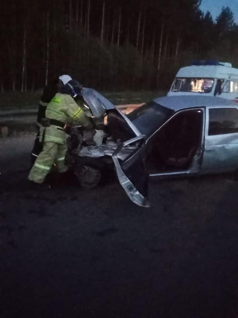 Пожарные ликвидировали последствия ДТП на трассе М5 Пожарные ликвидировали последствия ДТП на трассе М5