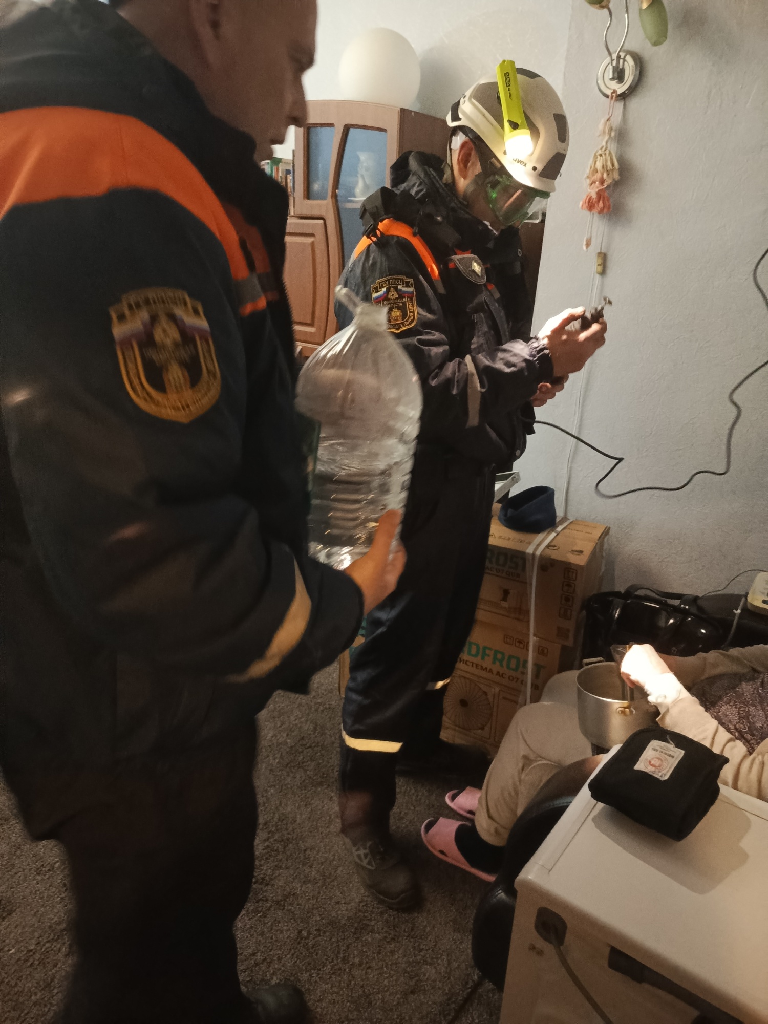 Спасатели деблокировали руку женщины, застрявшую в блендере