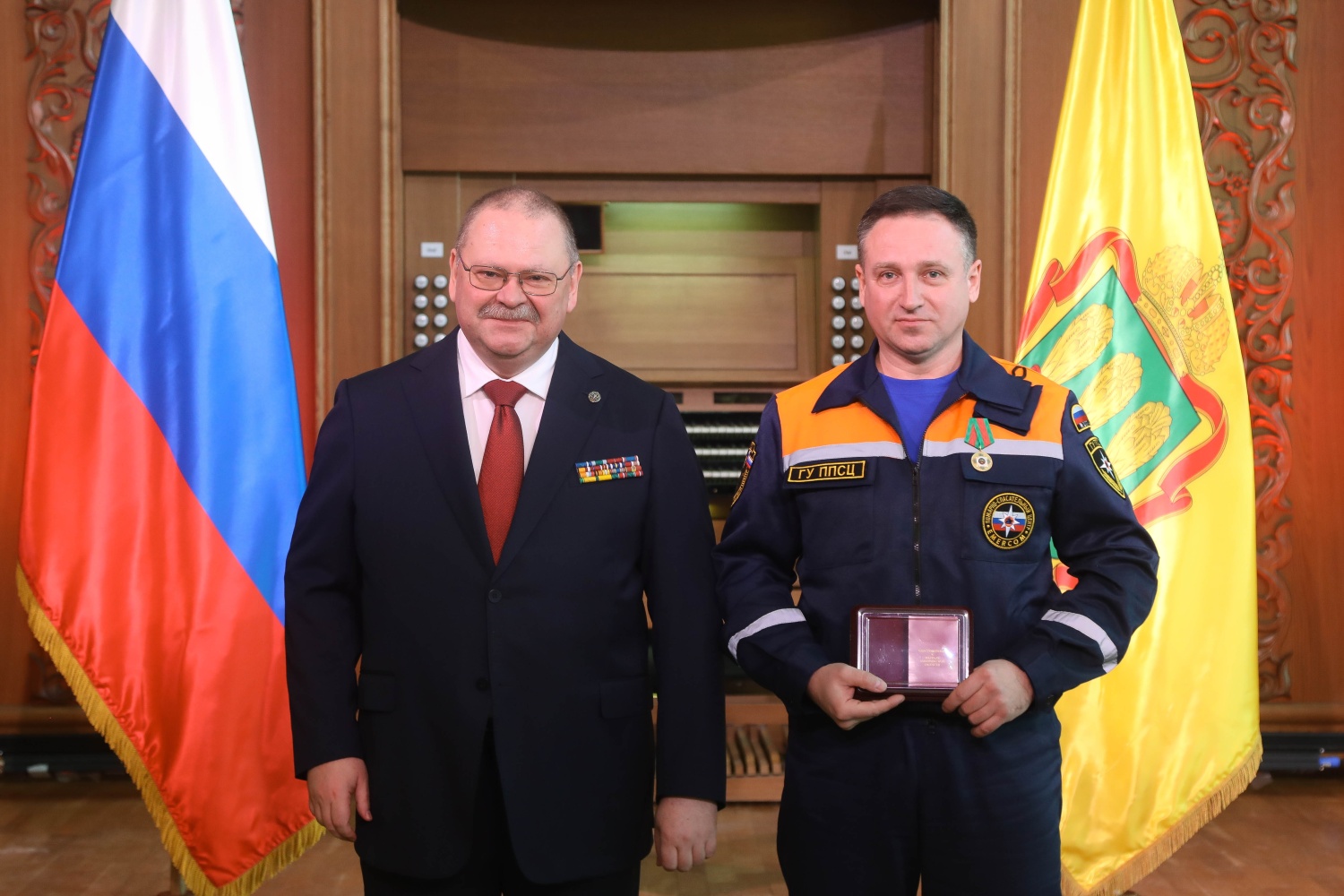 Губернатор вручил награды спасателям ГУ "ППСЦ"