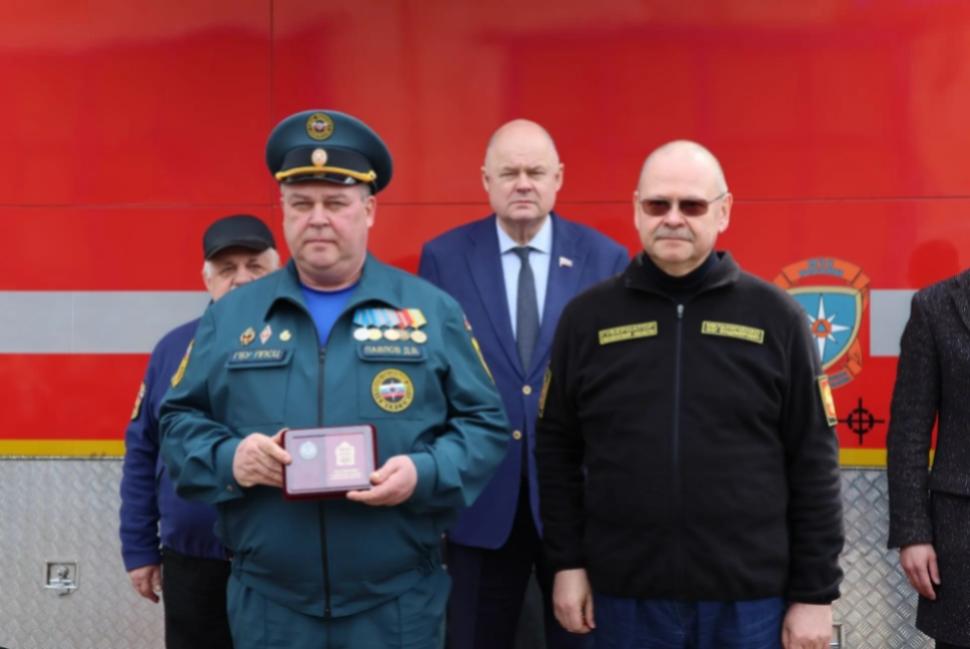 Губернатор вручил награды сотрудникам ГУ "ППСЦ"