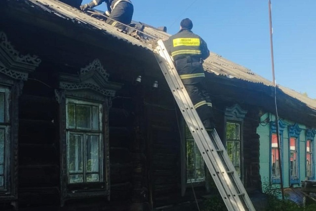 Пожарные ликвидировали возгорание в Чаадаевке