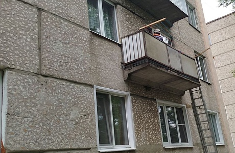 В квартиру к пожилой женщине обеспечен доступ медицинским работникам для оказания неотложной медицинской помощи. В квартиру к пожилой женщине обеспечен доступ медицинским работникам для оказания неотложной медицинской помощи.