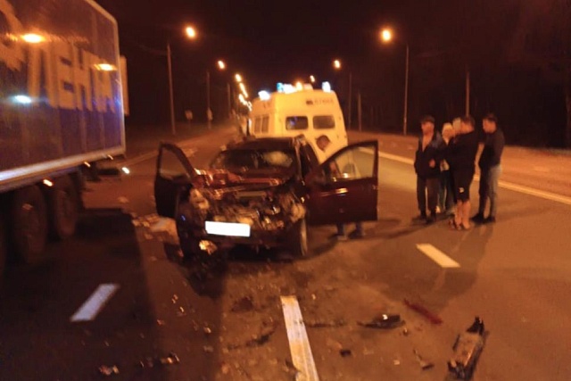 Пожарные приняли участие в ликвидации последствий ДТП Пожарные приняли участие в ликвидации последствий ДТП