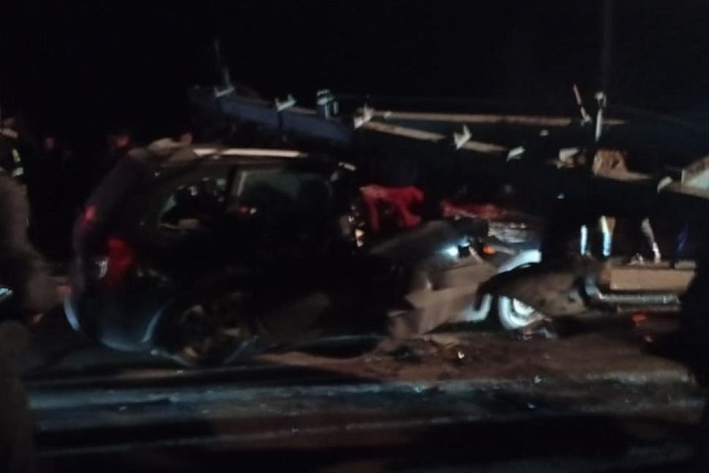 Пожарные деблокировали погибших в результате ДТП