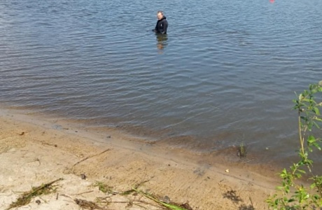 Водолазы провели обследование дна на пляже "Русеевский"