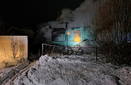Пожарные ликвидировали возгорание в Никольске