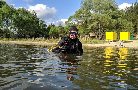 Спасатели-водолазы продолжают обследование водоемов в местах массовых купаний. 