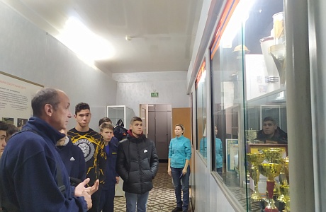 Учащиеся колледжа познакомились с профессией спасатель Учащиеся колледжа познакомились с профессией спасатель