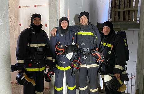 Команда ГУ "ППСЦ" приняла участие в соревнованиях по скоростному подъему на 24 этаж Команда ГУ "ППСЦ" приняла участие в соревнованиях по скоростному подъему на 24 этаж