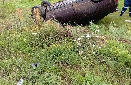 Пожарные ликвидировали последствия ДТП
