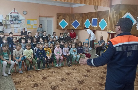 Пожарные провели занятие со школьниками г. Городище