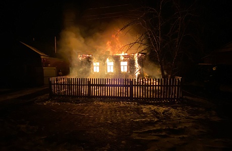 Пожарные ликвидировали возгорание в Никольском районе